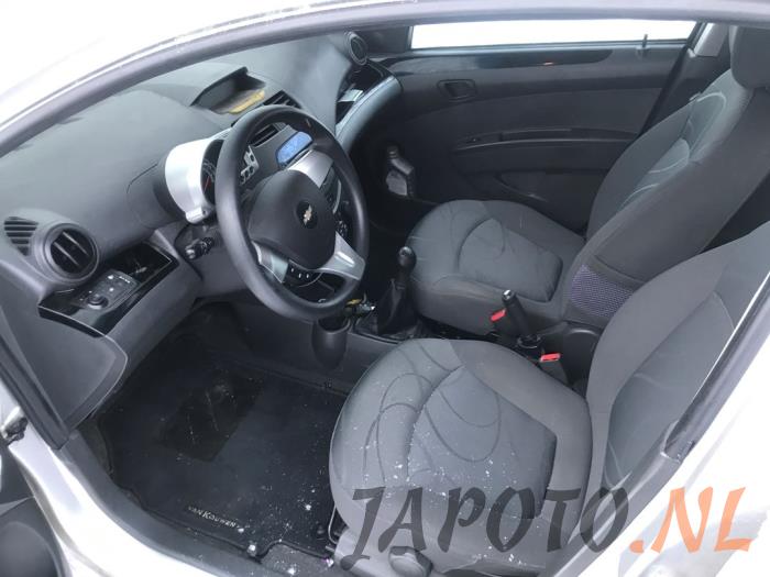 Chevrolet Spark 1.0 16V Bifuel Sloopvoertuig (2011, Grijs)