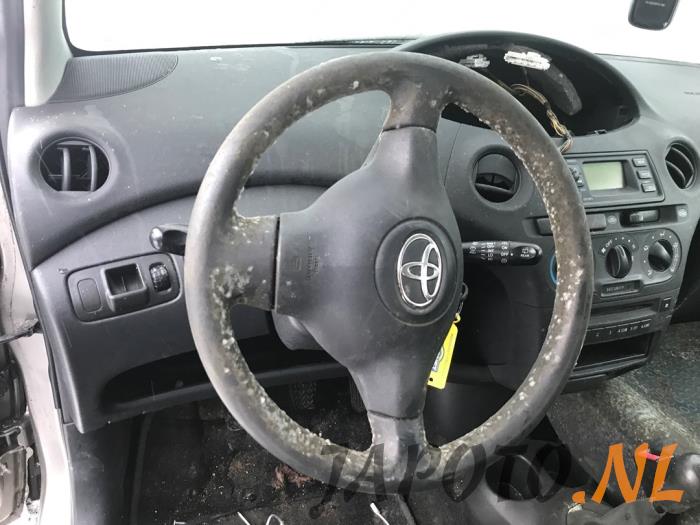 Toyota Yaris 1.0 16V VVT-i Sloopvoertuig (2004, Grijs)