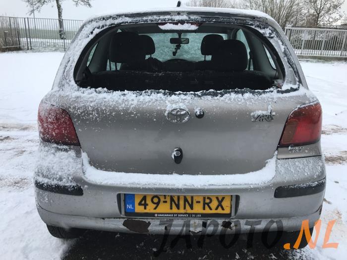 Toyota Yaris 1.0 16V VVT-i Sloopvoertuig (2004, Grijs)