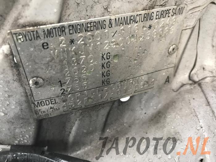 Toyota Yaris 1.0 16V VVT-i Sloopvoertuig (2004, Grijs)