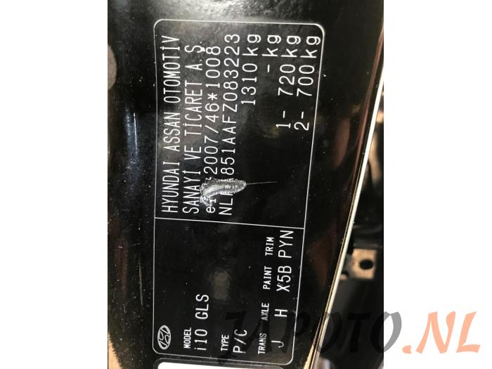 Hyundai i10 1.0 12V Sloopvoertuig (2015, Zwart)