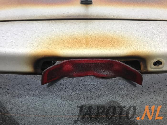 Toyota Yaris III 1.5 16V Dual VVT-iE Sloopvoertuig (2018, Metallic, Grijs)