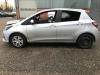 Toyota Yaris III 1.5 16V Dual VVT-iE Sloopvoertuig (2018, Metallic, Grijs)