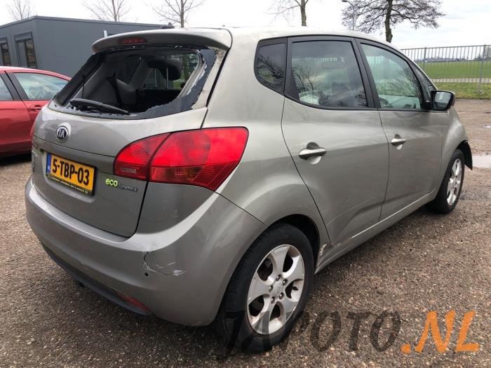 Kia Venga 1.4 CVVT 16V Sloopvoertuig (2014, Metallic, Grijs)