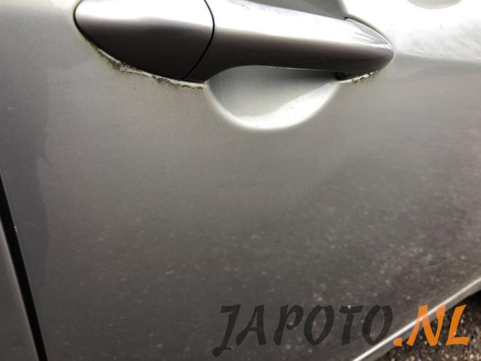 Kia Venga 1.4 CVVT 16V Sloopvoertuig (2014, Metallic, Grijs)