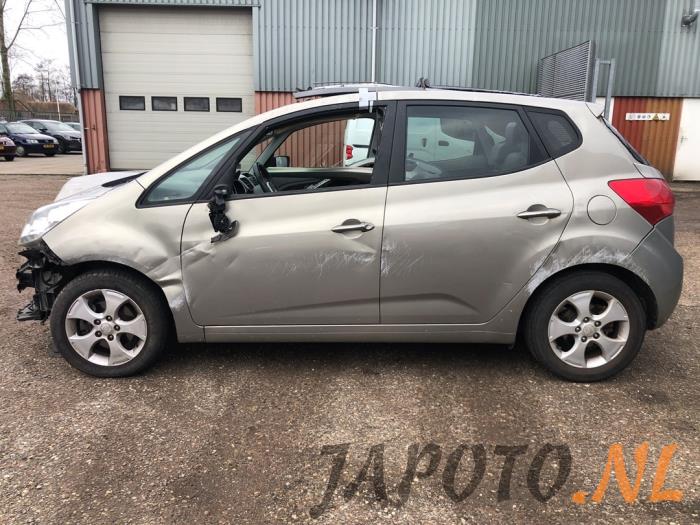 Kia Venga 1.4 CVVT 16V Sloopvoertuig (2014, Metallic, Grijs)