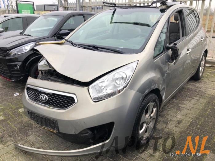 Kia Venga 1.4 CVVT 16V Sloopvoertuig (2014, Metallic, Grijs)