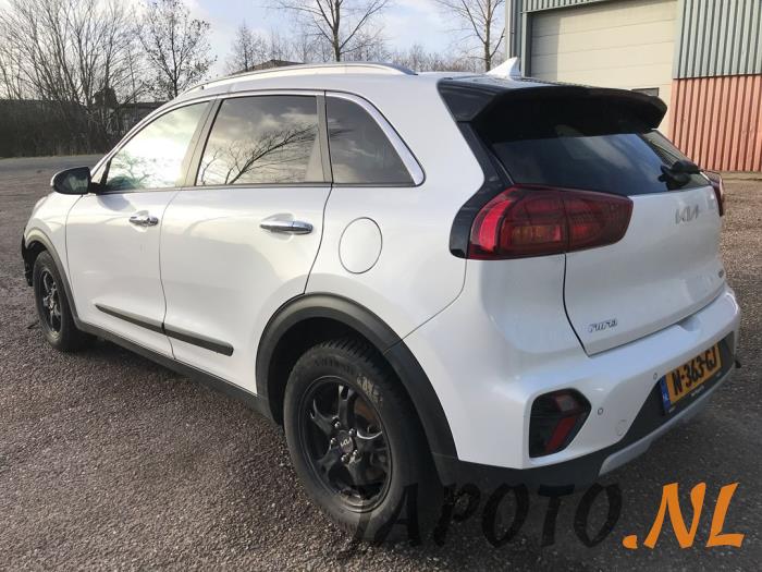 Kia Niro I 1.6 GDI Hybrid Sloopvoertuig (2021, Wit)