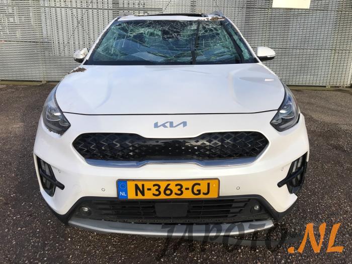 Kia Niro I 1.6 GDI Hybrid Sloopvoertuig (2021, Wit)