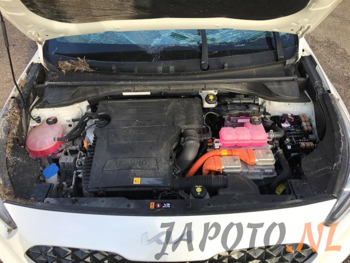 Kia Niro I 1.6 GDI Hybrid Sloopvoertuig (2021, Wit)