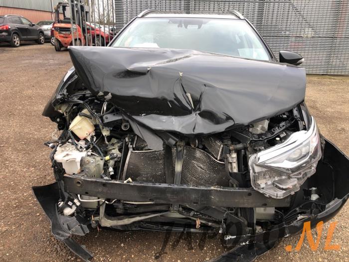 Toyota Auris Touring Sports 1.8 16V Hybrid Sloopvoertuig (2015, Zwart)