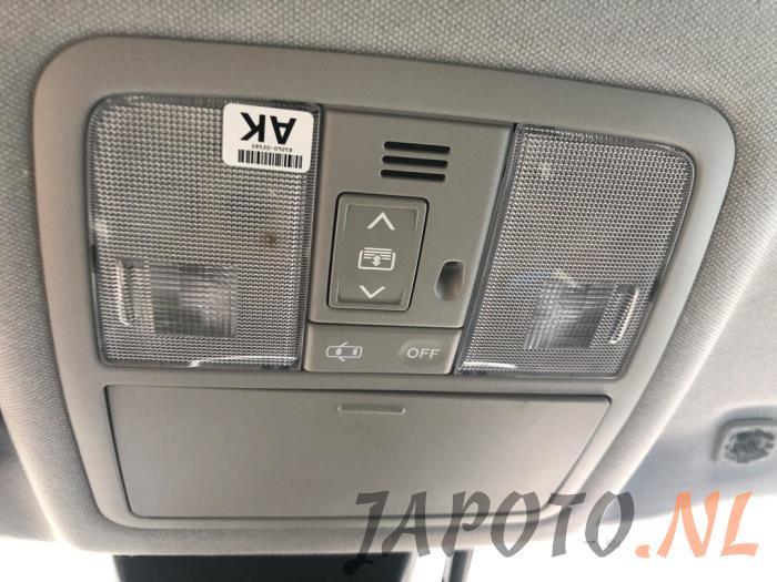 Toyota Auris Touring Sports 1.8 16V Hybrid Sloopvoertuig (2015, Zwart)