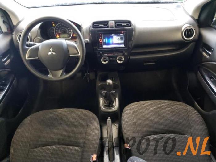 Mitsubishi Space Star 1.2 12V Sloopvoertuig (2015, Wit)