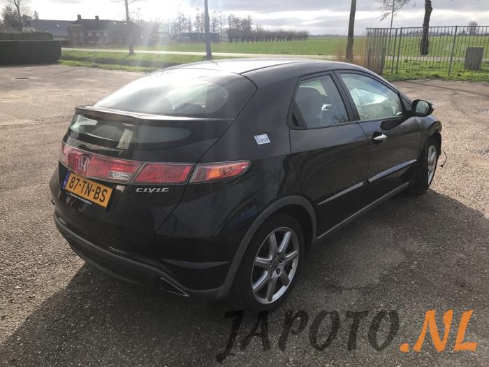 Honda Civic 1.8i VTEC 16V Sloopvoertuig (2006, Zwart)