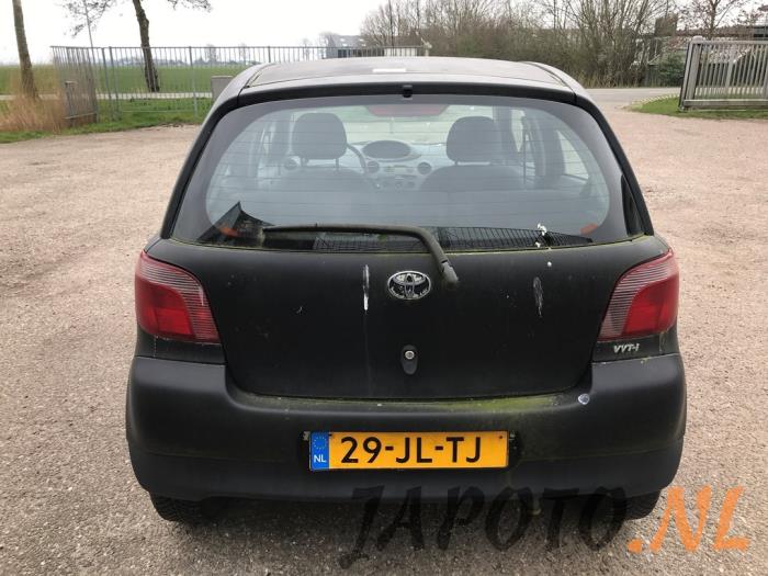 Toyota Yaris 1.3 16V VVT-i Sloopvoertuig (2002, Zwart)