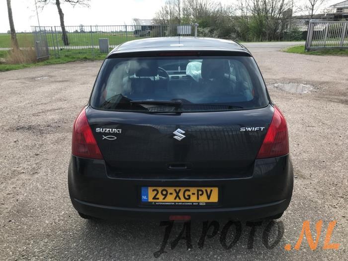 Suzuki Swift 1.3 VVT 16V Sloopvoertuig (2007, Zwart)