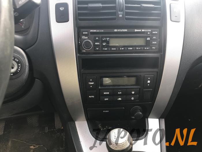 Hyundai Tucson 2.0 16V CVVT 4x2 Sloopvoertuig (2007, Grijs)