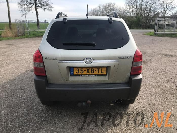 Hyundai Tucson 2.0 16V CVVT 4x2 Sloopvoertuig (2007, Grijs)