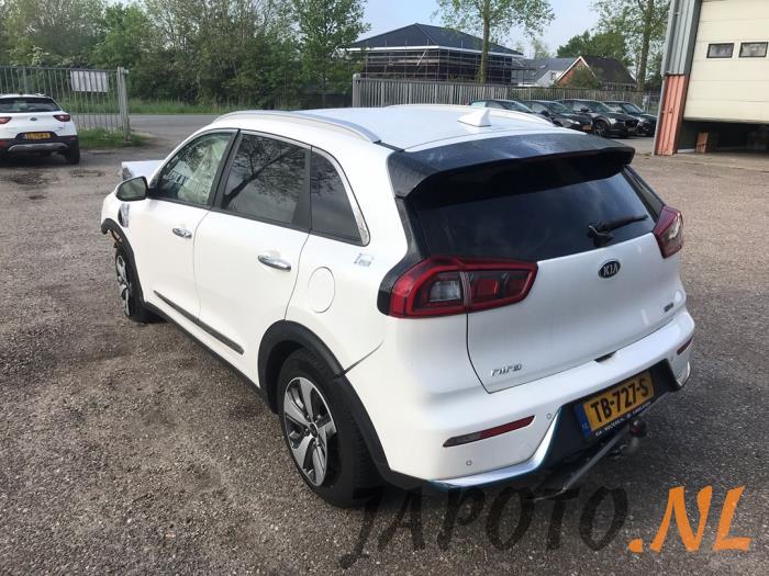 Kia Niro I 1.6 GDI PHEV Sloopvoertuig (2018, Wit)
