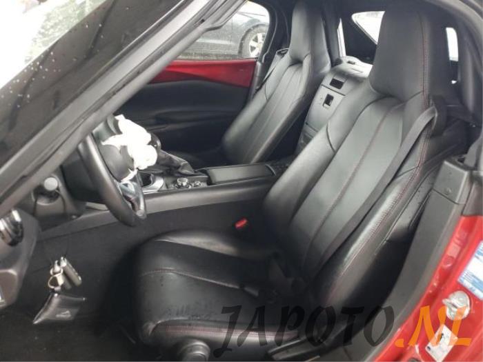 Mazda MX-5 RF 2.0 SkyActiv G-184 16V Sloopvoertuig (2018, Metallic, Rood)