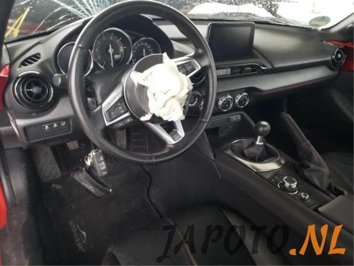 Mazda MX-5 RF 2.0 SkyActiv G-184 16V Sloopvoertuig (2018, Metallic, Rood)