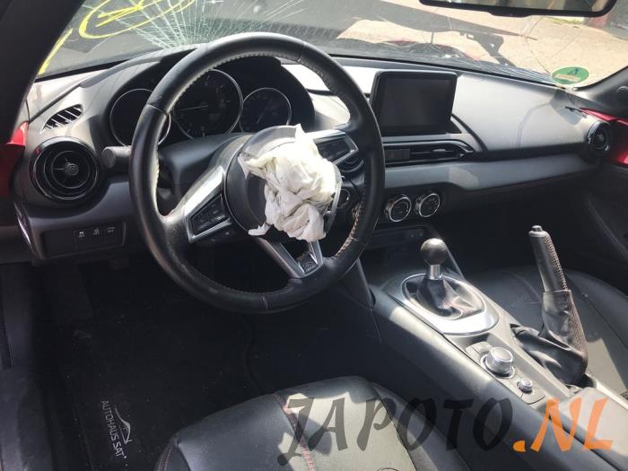 Mazda MX-5 RF 2.0 SkyActiv G-184 16V Sloopvoertuig (2018, Metallic, Rood)