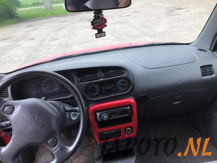 Daihatsu Cuore 1.0 12V Sloopvoertuig (2001, Rood)