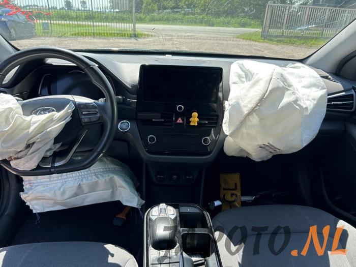 Hyundai Ioniq EV 38 kWh Sloopvoertuig (2019, Zwart)