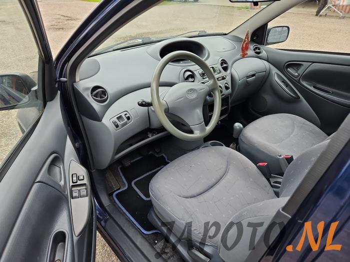 Toyota Yaris 1.0 16V VVT-i Sloopvoertuig (1999, Blauw)