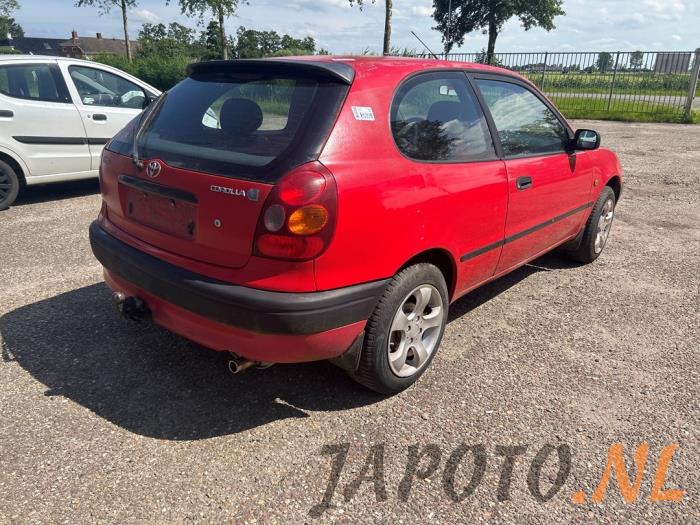 Toyota Corolla 1.3 16V Sloopvoertuig (1999, Rood)
