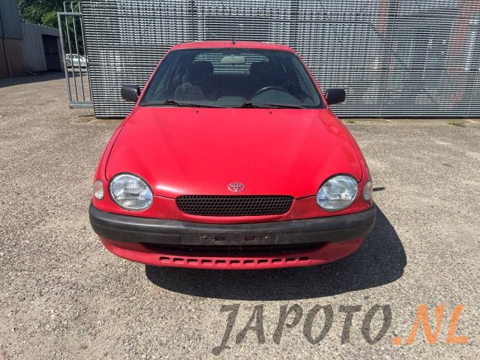 Toyota Corolla 1.3 16V Sloopvoertuig (1999, Rood)