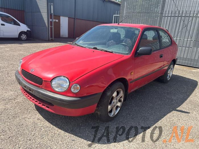 Toyota Corolla 1.3 16V Sloopvoertuig (1999, Rood)