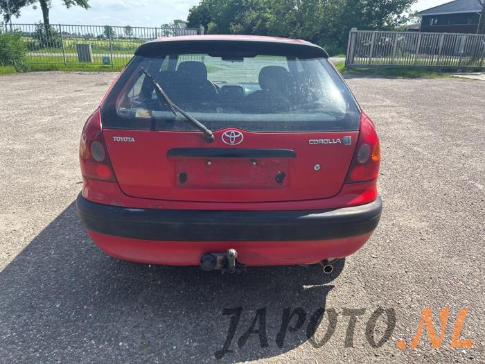 Toyota Corolla 1.3 16V Sloopvoertuig (1999, Rood)