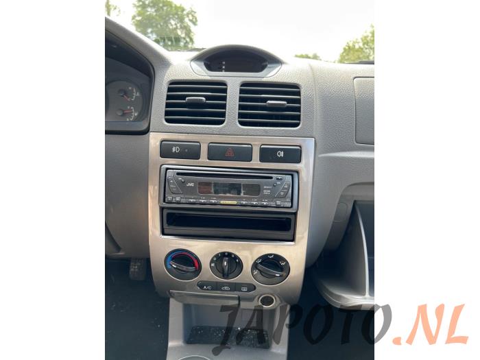 Kia Rio 1.5 16V Sloopvoertuig (2004, Groen)