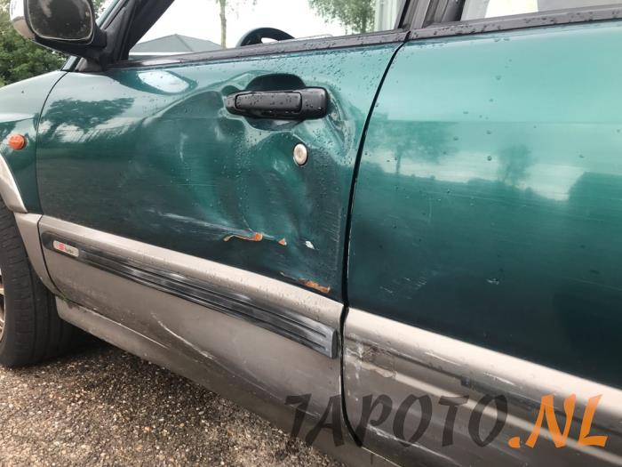 Subaru Forester 2.0 16V S-Turbo Sloopvoertuig (2000, Groen, Grijs)