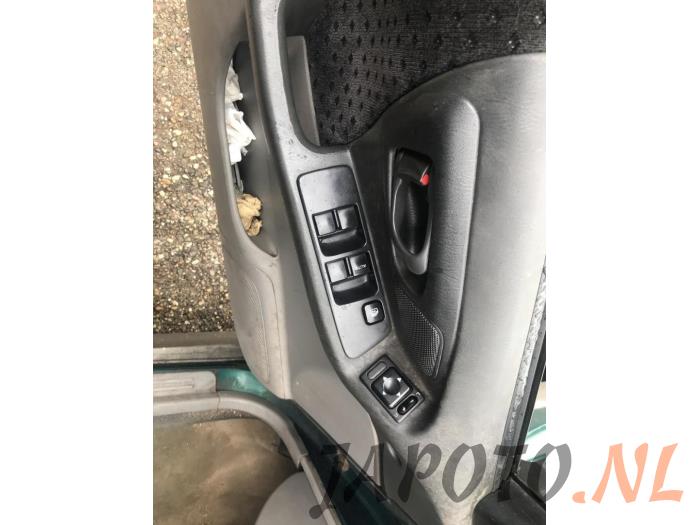 Subaru Forester 2.0 16V S-Turbo Sloopvoertuig (2000, Groen, Grijs)