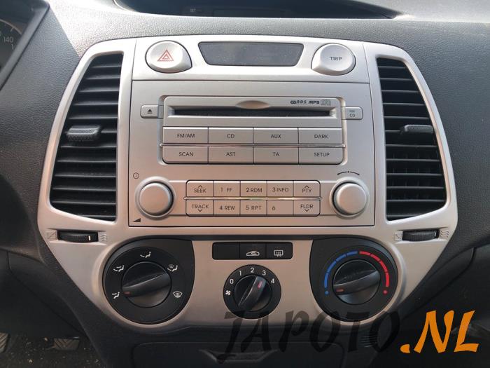 Hyundai i20 1.2i 16V Sloopvoertuig (2011, Grijs)