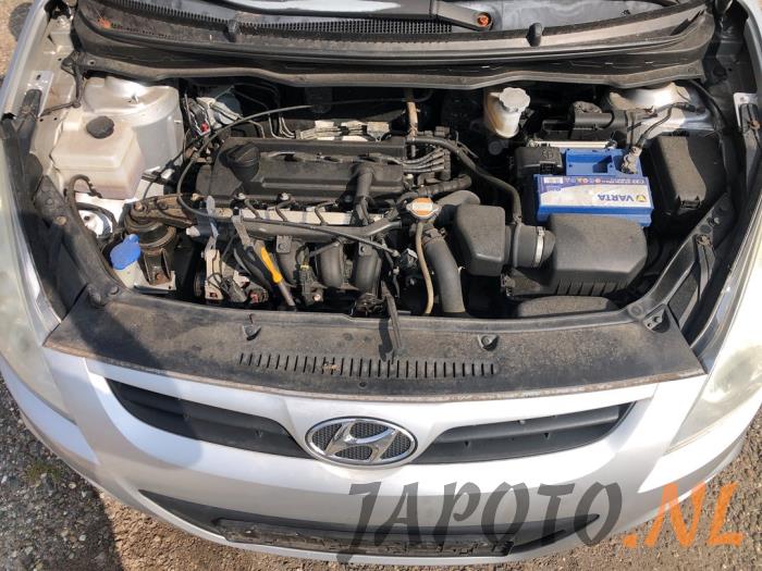 Hyundai i20 1.2i 16V Sloopvoertuig (2011, Grijs)
