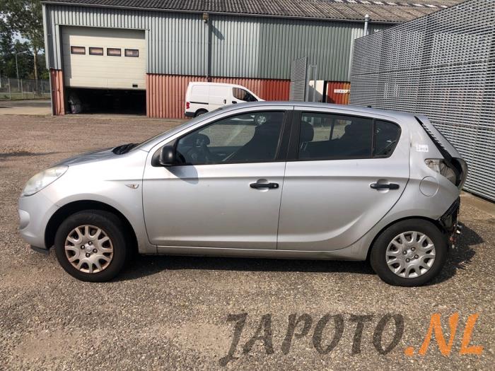 Hyundai i20 1.2i 16V Sloopvoertuig (2011, Grijs)