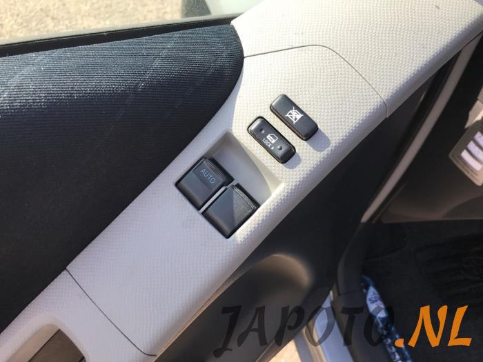 Toyota Yaris II 1.3 16V VVT-i Sloopvoertuig (2007, Grijs)