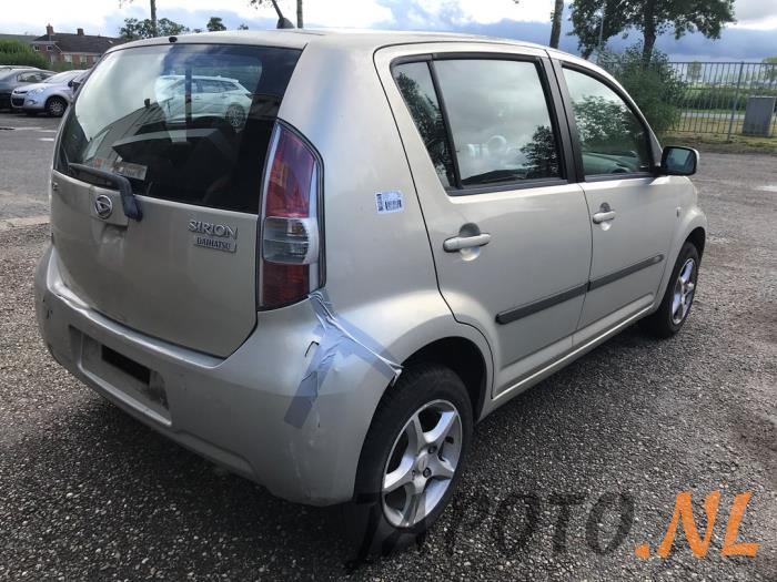Daihatsu Sirion 2 1.3 16V DVVT Sloopvoertuig (2005, Beige)