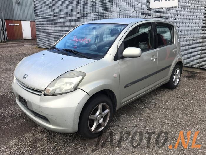 Daihatsu Sirion 2 1.3 16V DVVT Sloopvoertuig (2005, Beige)