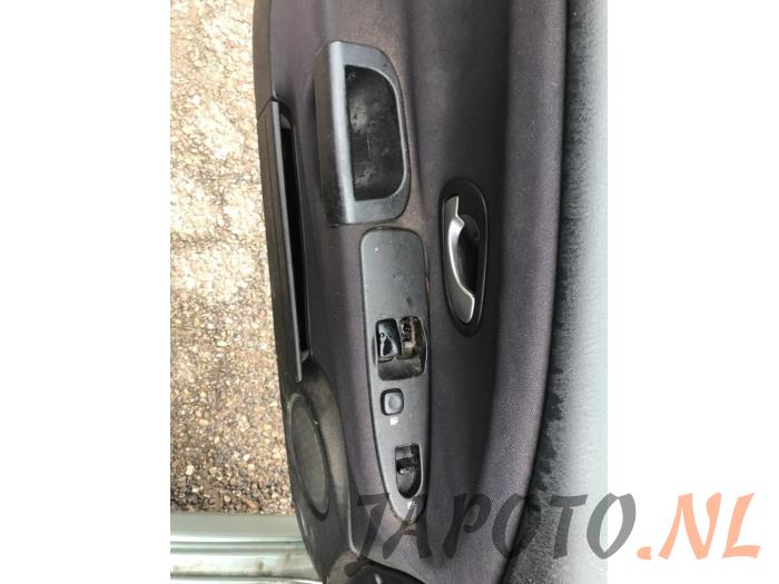 Mitsubishi Carisma 1.6i 16V Sloopvoertuig (2003, Grijs)