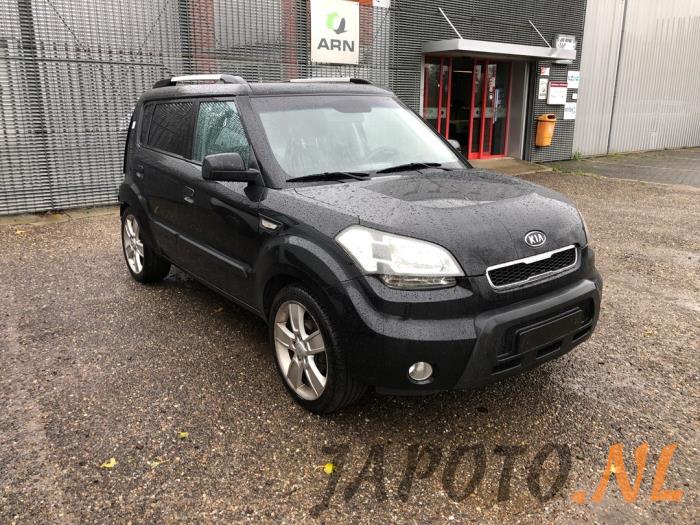 Kia Soul I 1.6 CVVT 16V Sloopvoertuig (2009, Zwart)