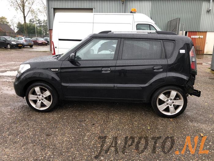 Kia Soul I 1.6 CVVT 16V Sloopvoertuig (2009, Zwart)