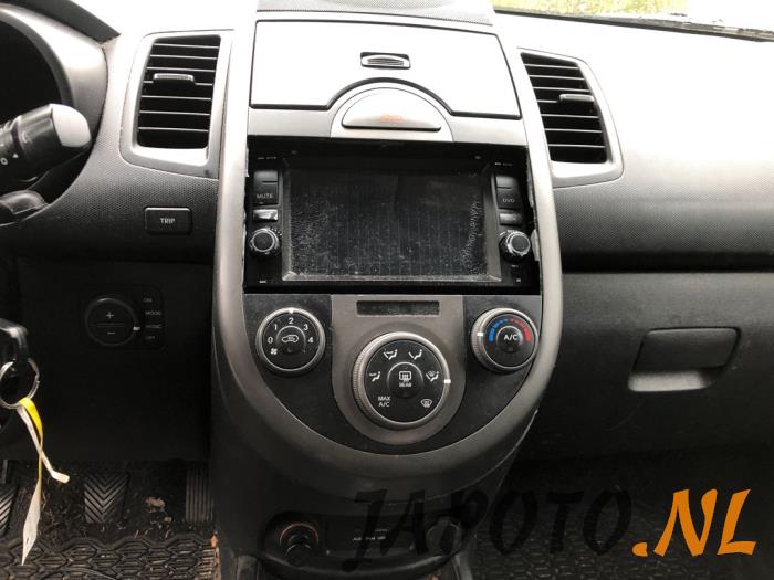 Kia Soul I 1.6 CVVT 16V Sloopvoertuig (2009, Zwart)