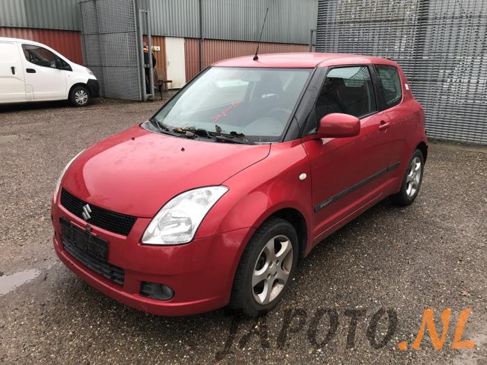 Suzuki Swift 1.3 VVT 16V Sloopvoertuig (2005, Rood)
