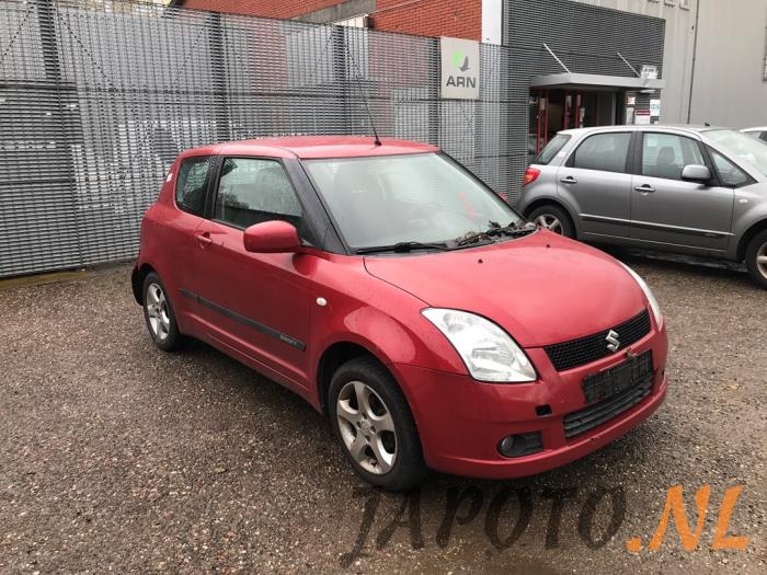 Suzuki Swift 1.3 VVT 16V Sloopvoertuig (2005, Rood)