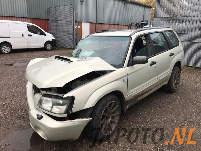 Subaru Forester 2.0 16V XT Sloopvoertuig (2005, Geel)