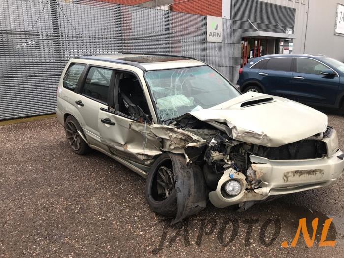 Subaru Forester 2.0 16V XT Sloopvoertuig (2005, Geel)